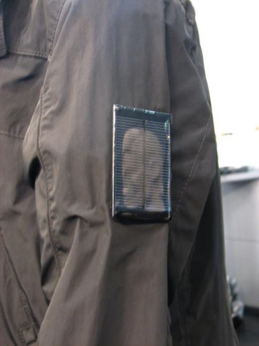 Jaqueta com placa solar